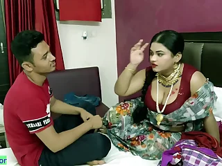 Lucky Indian Boy vs Pulchritudinous new Wife! Indian Romantic Softcore Sex